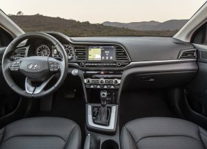 Đánh giá mẫu xe Hyundai Elantra 2019 hoàn toàn mới 