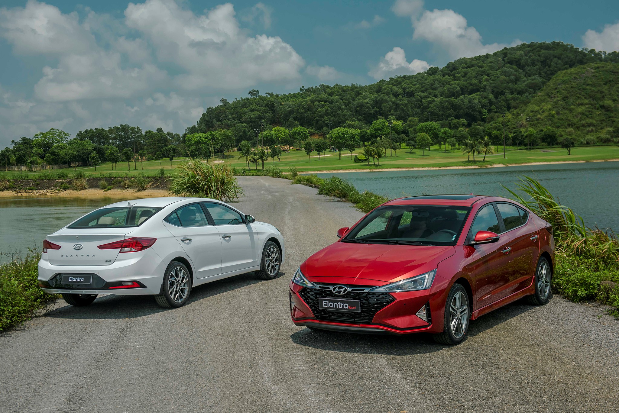 Hyundai tiếp tục dẫn đầu thị trường ô tô Việt Nam, KIA vượt luôn Toyota